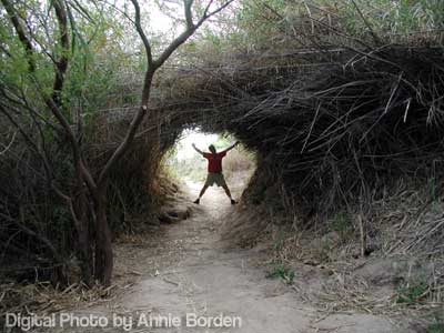 Ric in Boquillas trail arch